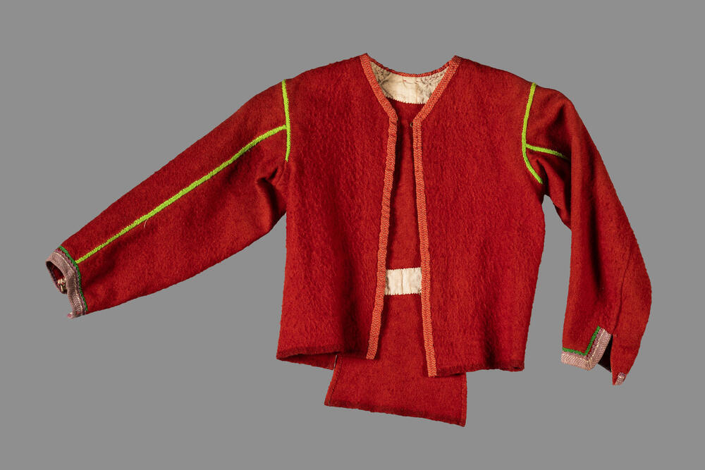 Rood wollen borsik