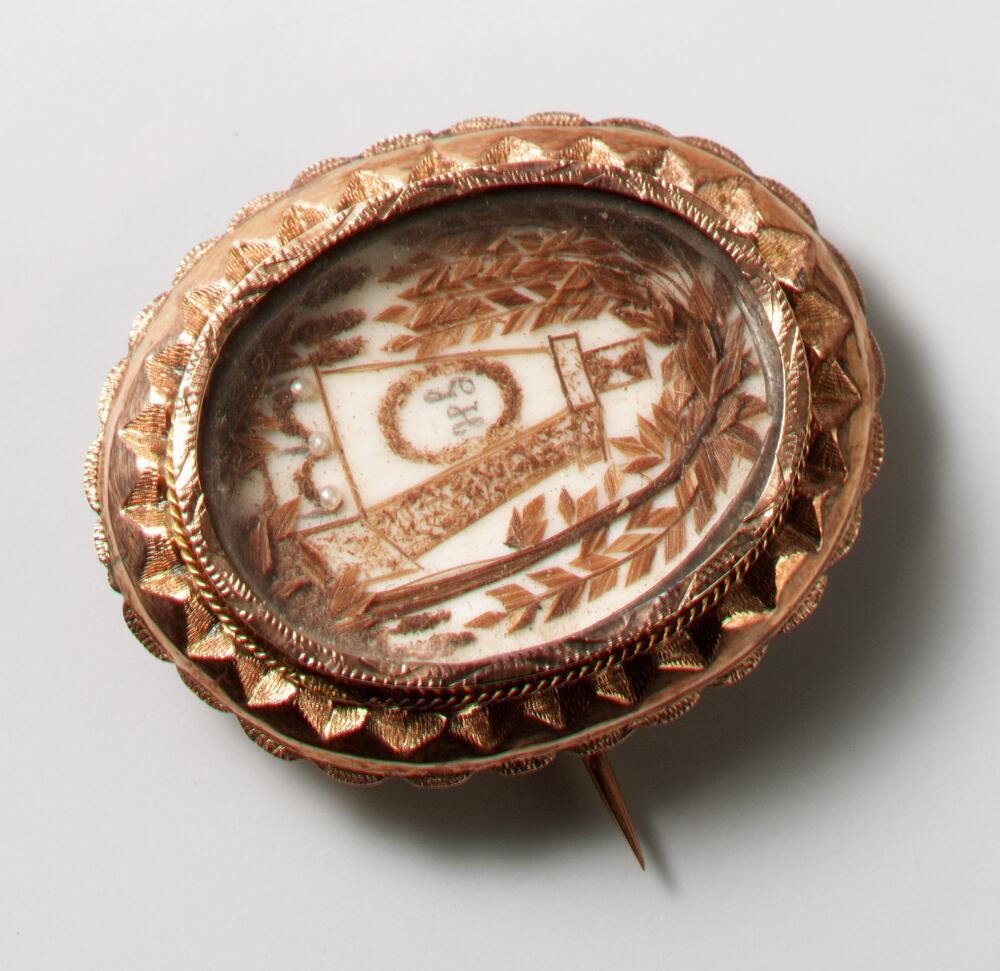 Broche