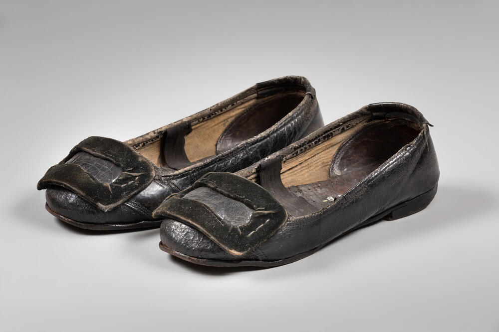Schoen