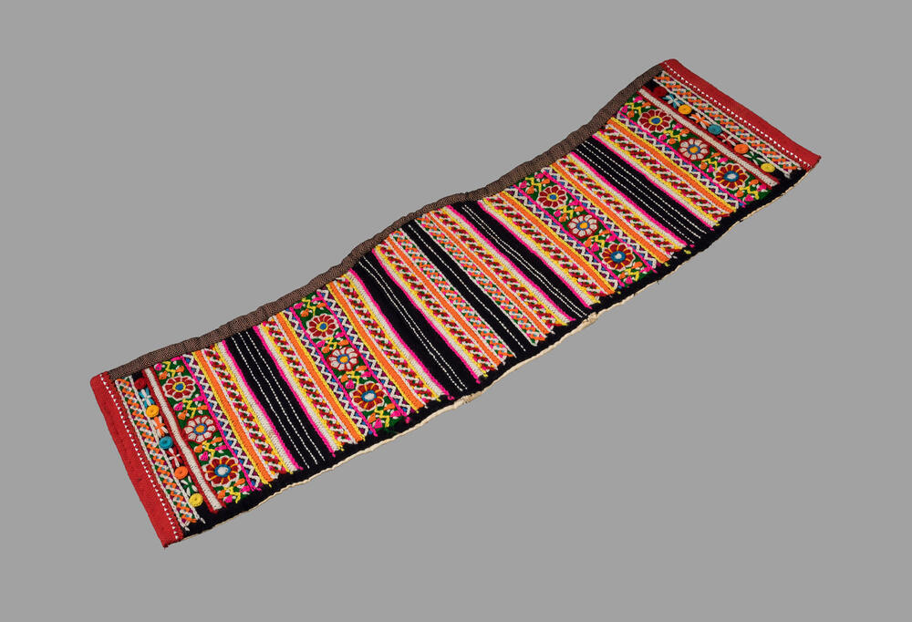 Korset of middeltje