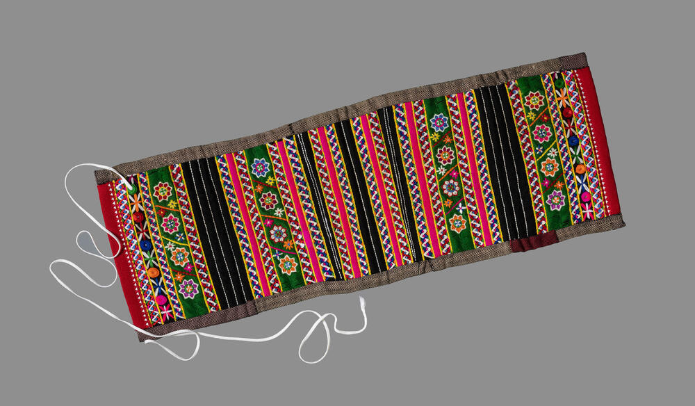 Korset of middeltje