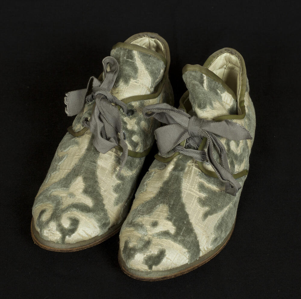 Schoenen van bisschop Josephus Baeten