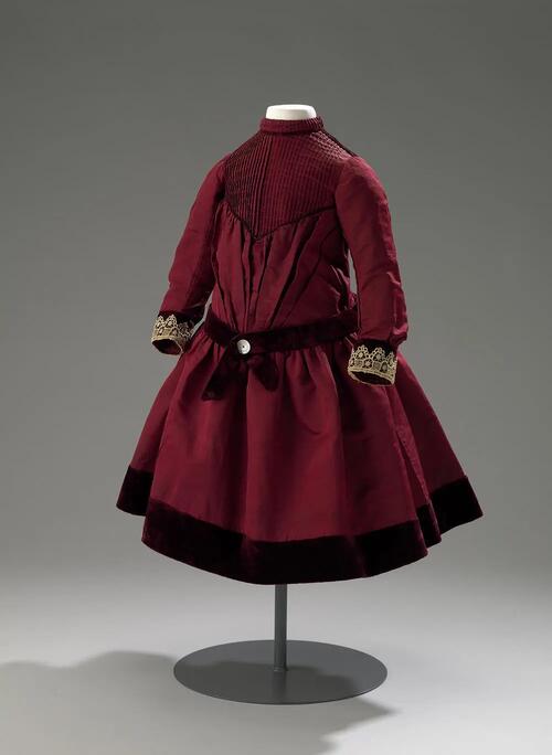 meisjesjurk Amsterdam Museum