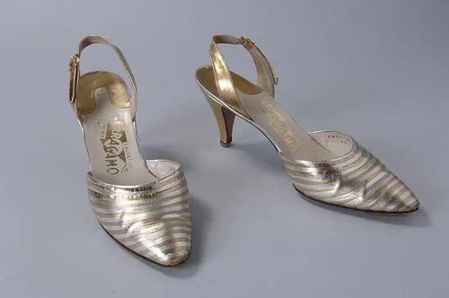 Sandalen Salvatore Ferragamo