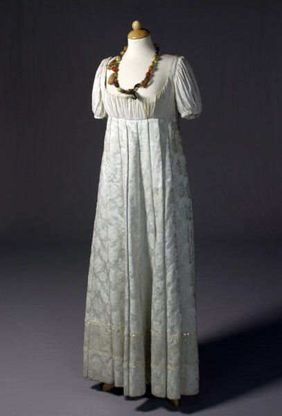 Japon gedragen door Petra Laseur als Desdemona in Othello (William Shakespeare)