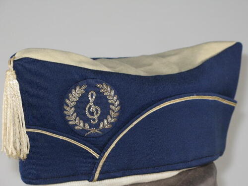 Uniform van het Harmoniecorps Tuindorp (kepi)