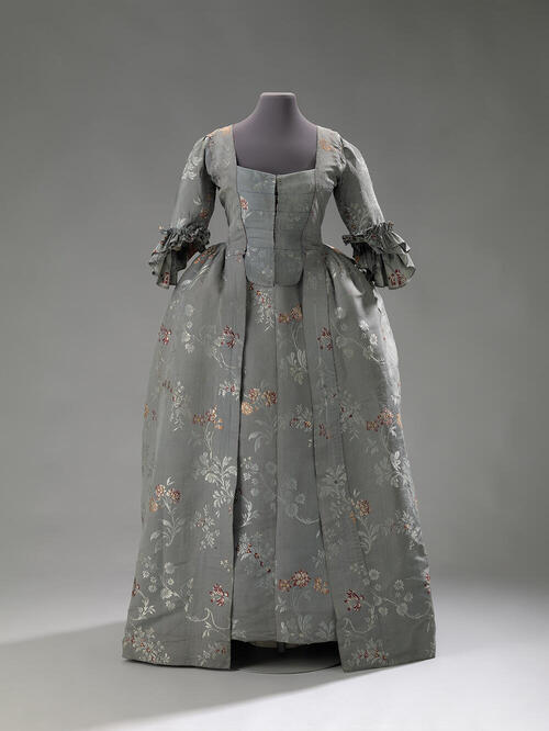 Robe à l’Anglaise met tablier