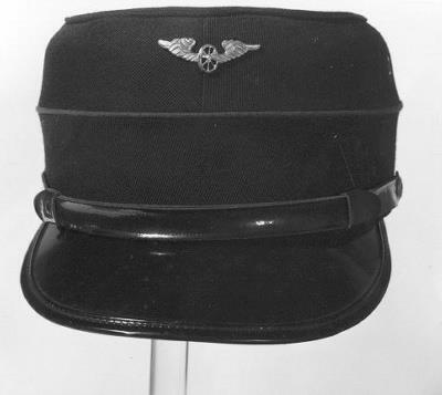 Uniformpet poetser NS