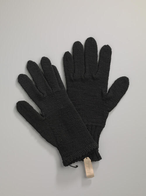 Proeven van handwerkonderwijs (handschoenen)