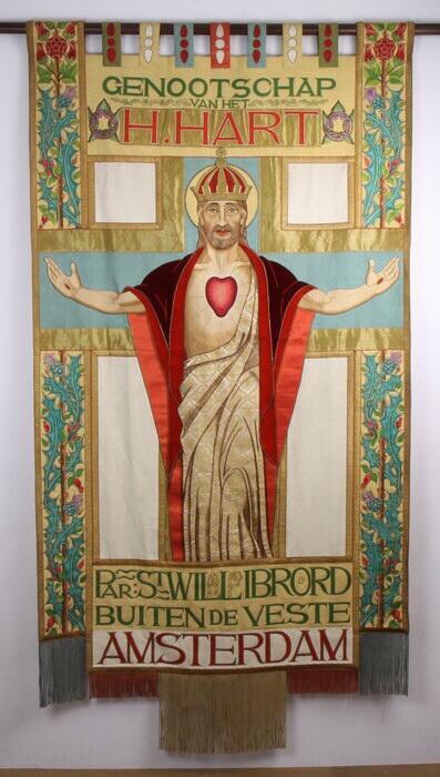 Processievaandel van het Genootschap van het Heilige Hart, Parochie van de Heilige Willibrordus…