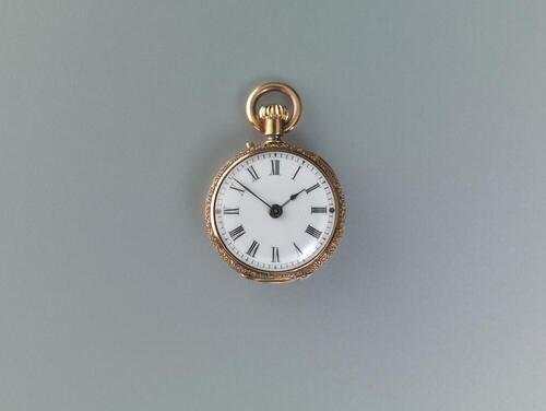 Remontoir miniatuurhorloge versierd met diamanten in een de vorm van een margriet