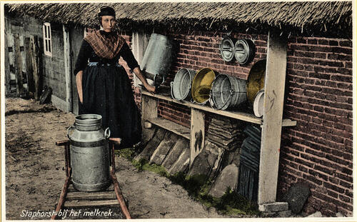 Grietje Hoeve-Evertsen in Staphorster dracht, 1910–1935