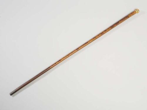 Wandelstok met goud beslagen knop, inscriptie: T.S. Tromp, Leeuwarden