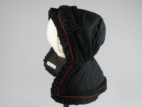 Capuchon met schouderstuk