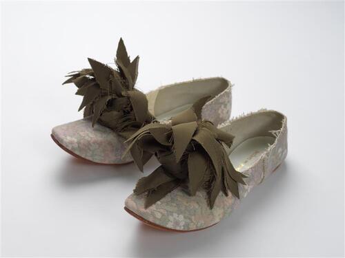 Schoenen met bloemmotief
