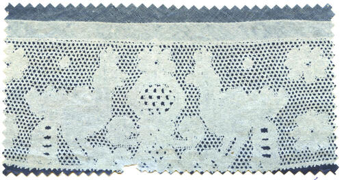 Detail hullekap met Parijse kloskant, Marken
