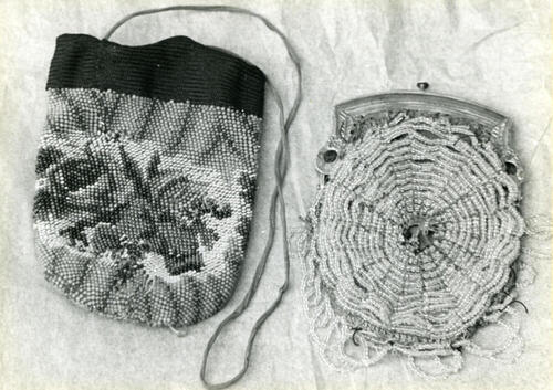 Beursjes, Huizen, 1945