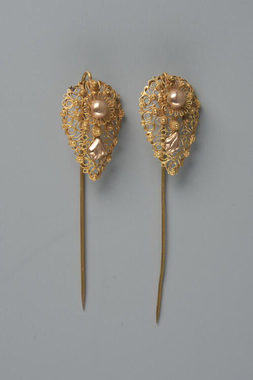 Paar gouden 'zijspelden', Noord-Beveland, 1875–1890