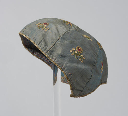 Geborduurd jongensmutsje, Friesland, voor 1850