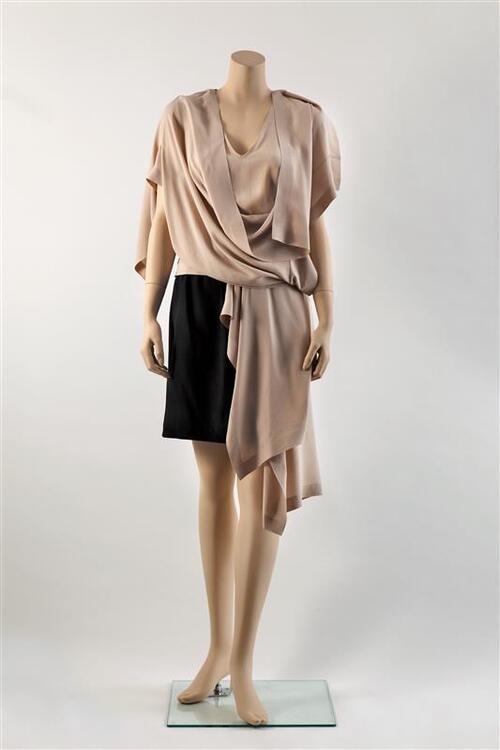 Damesensemble bestaande uit blouse en rok