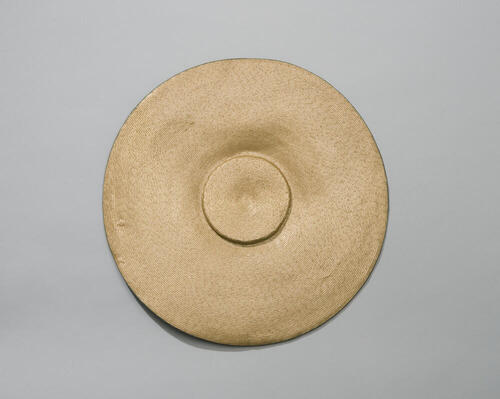 Schelphoed met veelkleurige damast, Walcheren, voor 1850