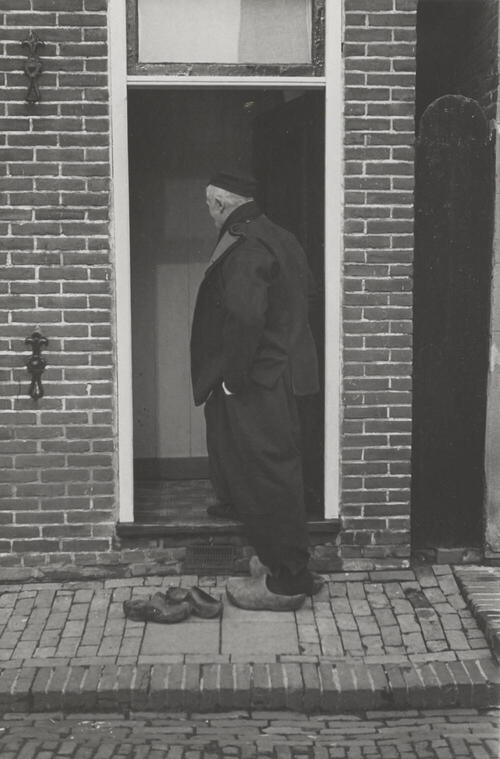 Man in Volendammer streekdracht, 1946