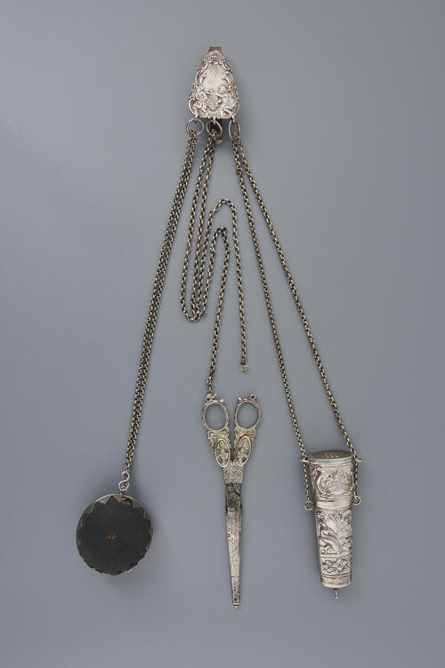 Zilveren chatelaine of tuigje, Friesland