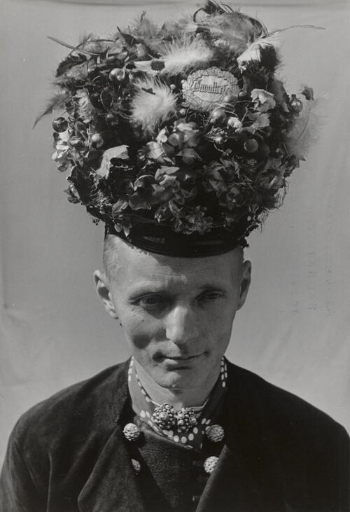 Koob Vloedgraven met lotelingenpet, Staphorst, 1944