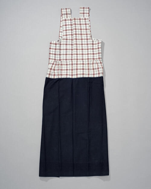 Schort voor meisje uit de rouw, Bunschoten, voor 1948