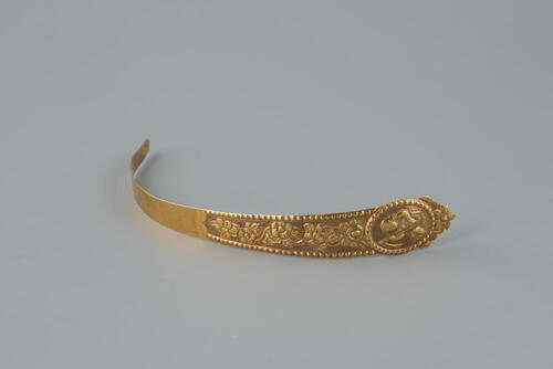 Gouden voorhoofdsnaald, Hindeloopen, 1809–1810
