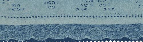 Detail van een doekje met sneewerk en Valenciennes kant, Marken