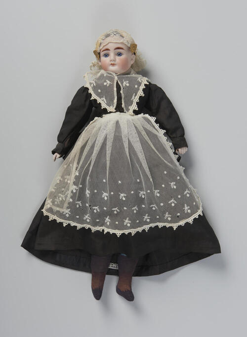 Pop gekleed als vrouw uit Friesland, voor 1934