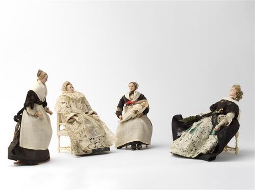 Pop voorstellende een dame die op bezoek is