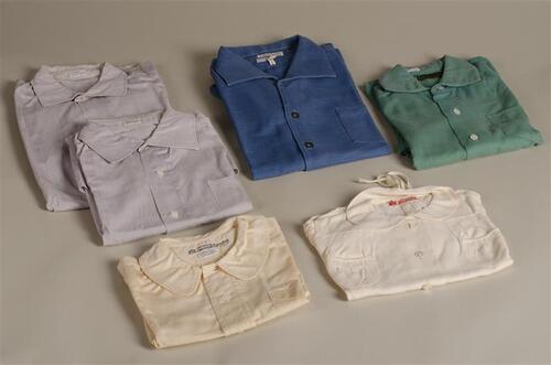 Zes jongensblouses