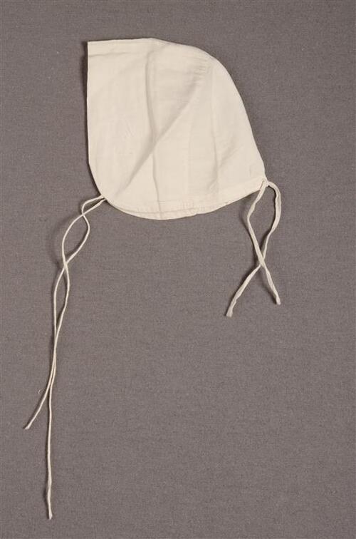 Huifvormige babymuts