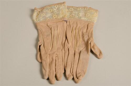 Paar kinderhandschoenen