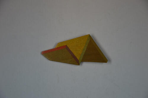 Broche in zig zag vorm