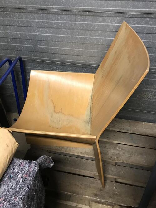 Chair with round fold in back