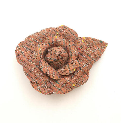 Broche bloem van tweedstof