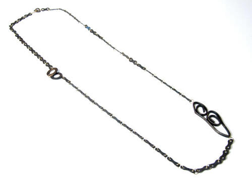 Ketting met schakels van een fietsketting 