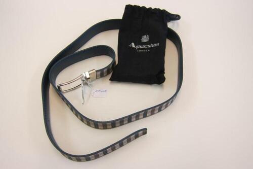 Leren riem met met opberghoes van Aquascutum