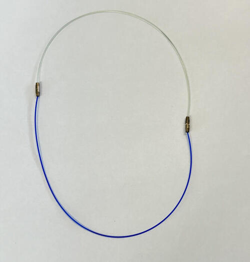 Two colour strand