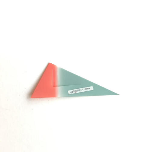 Triangular clip