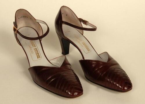 Halfopen schoenen in bordeaux leer