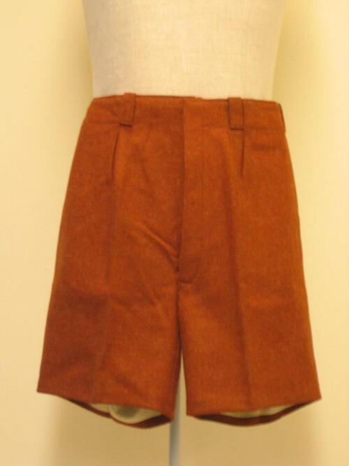 Korte broek roestbruine wol