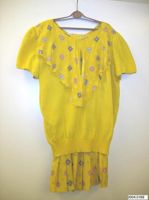 Blouse in gele zijde