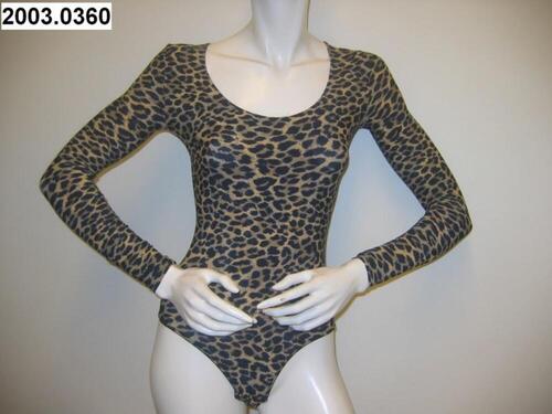 Body met panterprint