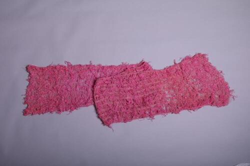 Sjaal in roze breiwerk met elastiek