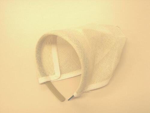 Diadeem in plastic met kap in witte linnen