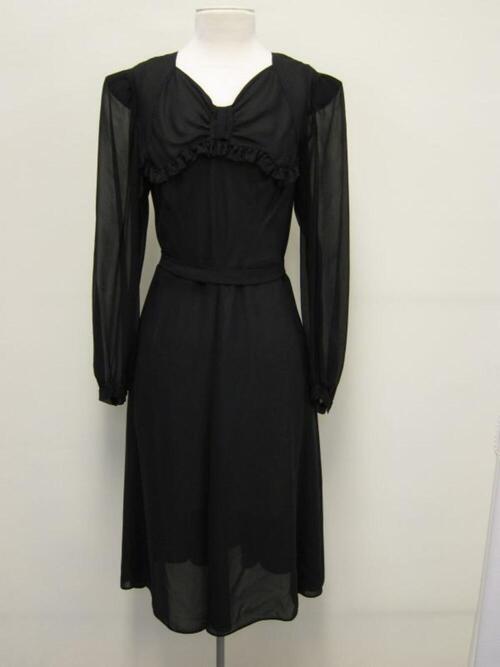 Jurk in zwarte crepe